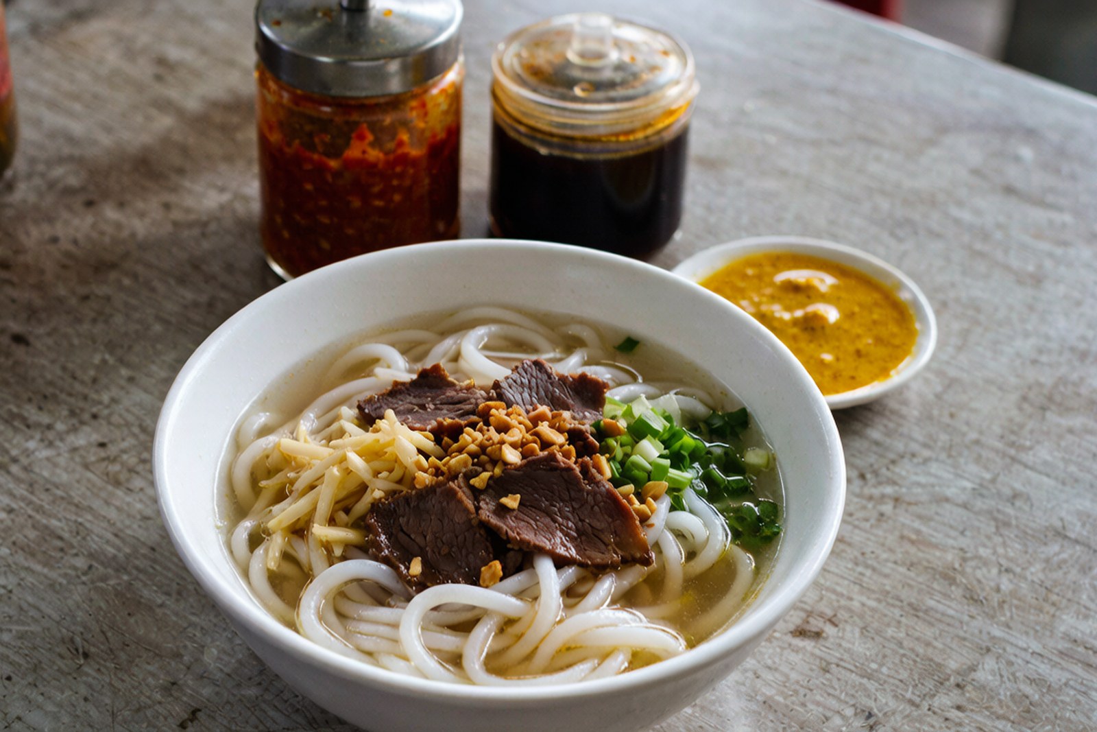 Sanya Authentic Baoluo Noodles