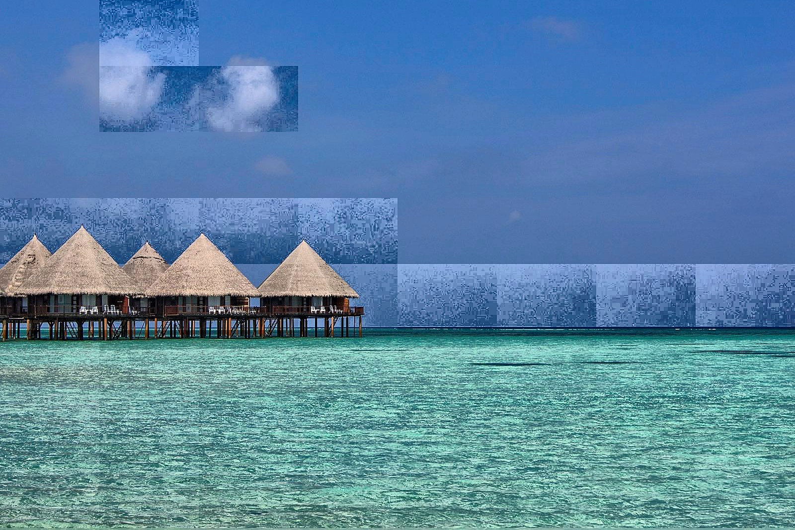 A minsu balcony over the Ten-Mile Silver Beach at Hailing Island, at first light.