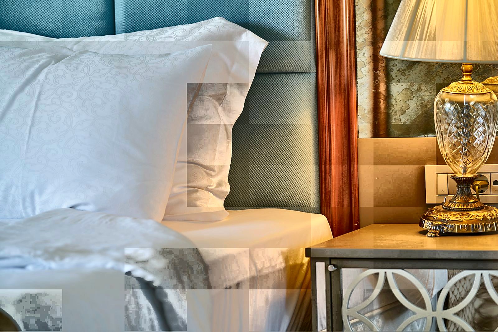 A river-view suite window seat at the White Swan, looking out over the Pearl River.